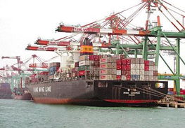 上半年我國貿易順差為990.3億美元 同比降11.8